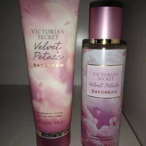 - Victoria's Secret Daydream Edition Mist & Lotion Set NWT